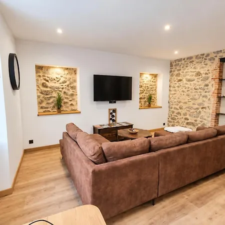 Maison Atypique Centre Bourg 15kms Du Pdf Et Parc Maulévrier Сasa de vacaciones